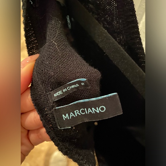 Guess by Marciano sweater with beautiful golden zipper - Picture 2 of 4